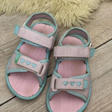 Детская обувь: Сандалики Clarks 26/27 р UK 9 - 300 сом 🌸 Коралловые тапочки 26 р — 3
