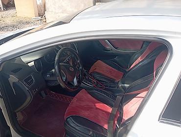 Транспорт: Hyundai Elantra: 2017 г., Автомат, Бензин, Седан — 4