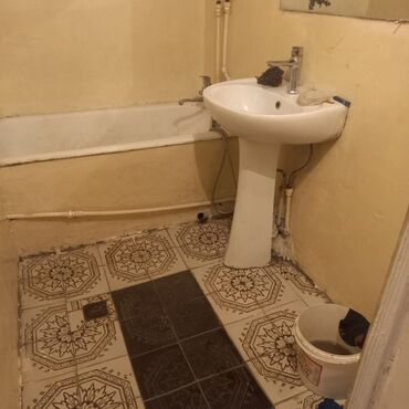 Uzunmüddətli kirayə mənzillər: 3 otaqlı mənzil – kirayə/icarə üçün.yeni guneshli V massivi 23.33 — 6