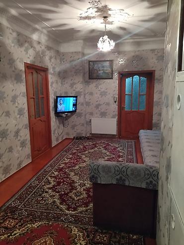 bayılda ev: Bakı, 3 otaqlı, Köhnə tikili, 60 kv. m — 2