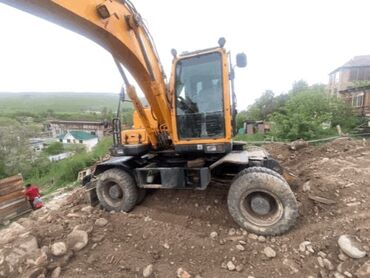 Демонтажные работы: Снос стен | Демонтаж керамогранита, Кирпичная стена, Демонтаж встроенных шкафов | Зачистка от старых обоев, Снятие шпатлевки, Снятие подвесных потолков | Демонтаж ковролина, Демонтаж ламината, Демонтаж подложки | Кровля из профнастила, Металлочерепичная кровля, Крыша из шифера 1-2 года опыта — 2