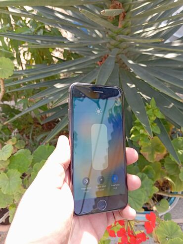 apple 8: IPhone 8, 64 GB, Qara, Barmaq izi
