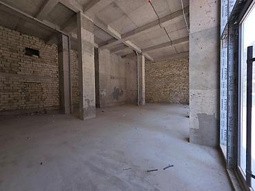 Коммерческая недвижимость: İcarəyə verilir obyekt 150 m², Ağ şəhər q. 🏢 **Ağ Şəhərdə təmirsiz — 9