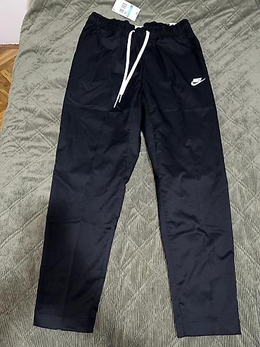 vikend torba: NIKE Club Woven Tapered-Leg Pant vel. M NOVO  — 9