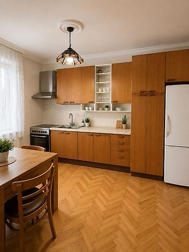 eksperimental binalar: Bakı, 3 otaqlı, Köhnə tikili, 85 kv. m — 2