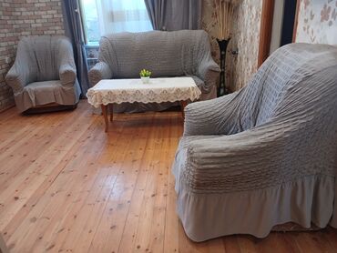 gül salonu: Divan, Divan