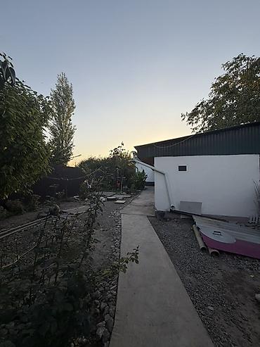 Продажа коттеджей и домов: 🏡 Продаётся уютный дом в Новопавловке — ул. Колхозная, 85, 350 метров — 28