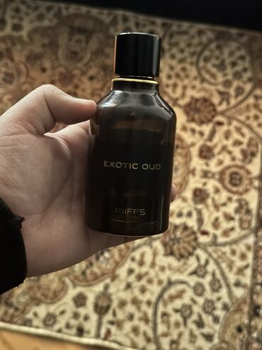 Ətriyyat: Riffs exotic oud,Paris Corner rifagaat 1 cinin icinde 90 ml qalibdir