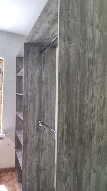 Полки для вещей и одежды: Полка для вещей и одежды, Б/у, ЛДСП, Самовывоз at lalafo.kg — 9 Полки для вещей и одежды: Полка для вещей и одежды, Б/у, ЛДСП, Самовывоз — 9