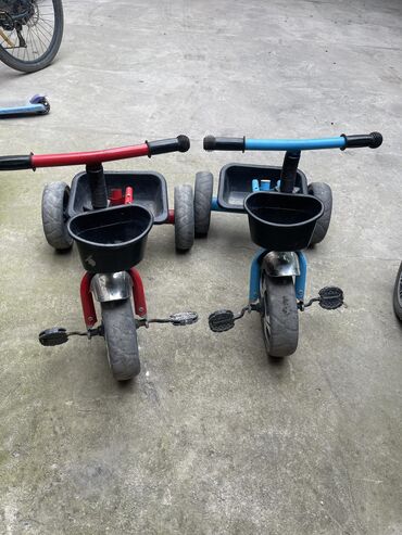 велосипеды для девочек: Продаю детские велики прошу за два 1000 один 500 только надо купить