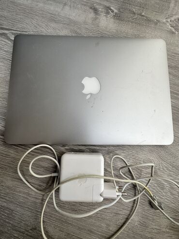 macbook pro бу: Нетбук, Apple, 32 ГБ ОЭТ, Apple M3 Pro, Колдонулган, Татаал эмес тапшырмалар үчүн