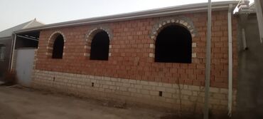 Həyət evləri və villaların satışı: 4 otaqlı, 4 kv. m, Təmirsiz — 4