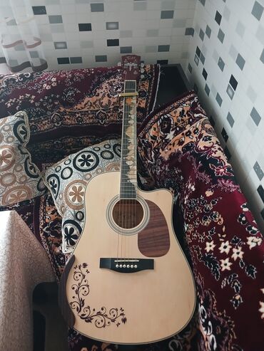 gitara gence: Akustik gitara, 6 sim, İşlənmiş, Pulsuz çatdırılma