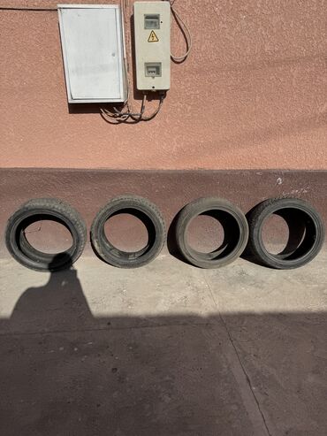 Шины: Шины 215 / 45 / R 17, Зима, Б/у, Комплект, Легковые, Bridgestone