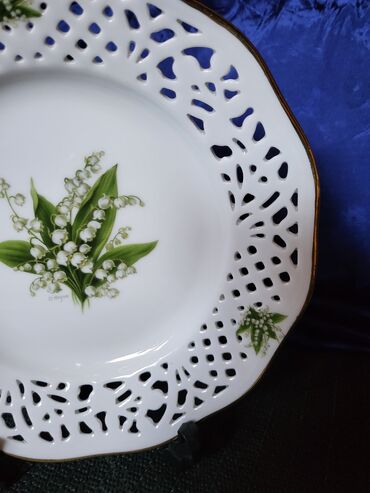 Ostalo posuđe: Tanjir nov dekorativni Schumann 1945g+ Nemacka. Porcelanski — 2
