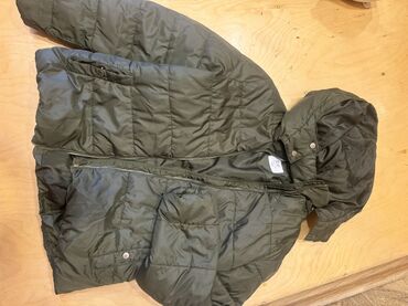 Kurtkalar: Hamisi Zara, koton, mango, stradivarius markadi. Shekilde qeyd olunub — 7