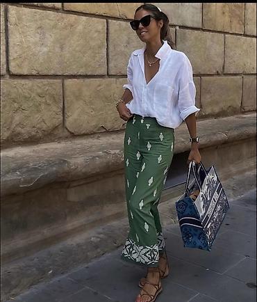 wild things: Ženske letnje pantalone sa etno printom
2100
Din
S M L — 4