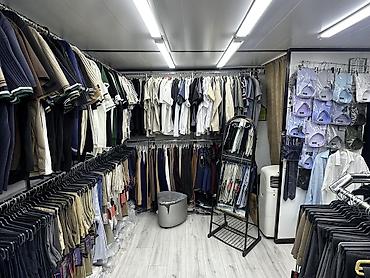 Продажа торговых контейнеров: Продается контейнер на Муниципальном рынке оберон Дордой, 2 контейнера — 12
