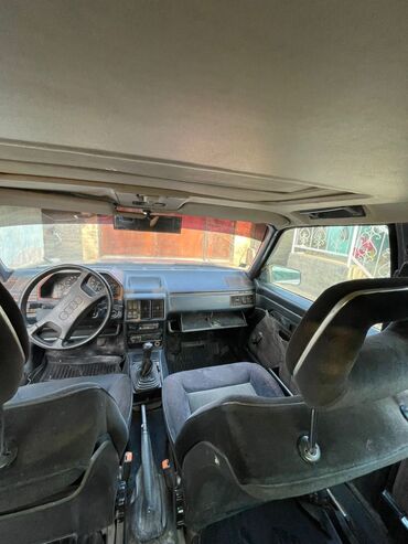 Audi: Audi 100: 1986 г., 1.8 л, Механика, Бензин, Седан — 4