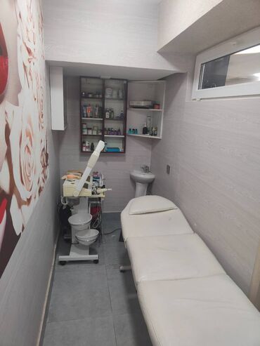 Kommersiya daşınmaz əmlakının satışı: AAAF park məcidin yanı Super təmirli tam dolu hazır biznes gözəllik -da lalafo.az — 11 Kommersiya daşınmaz əmlakının satışı: AAAF park məcidin yanı Super təmirli tam dolu hazır biznes gözəllik — 11