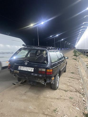 мерседес т 1: Volkswagen Passat Variant: 1991 г., 2 л, Кол менен иштөөчү, Бензин, Универсал — 2