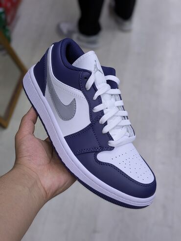 кроссовки nike air jordan: Кроссовки, 40, Air Jordan, Новый, цвет - Синий, Платная доставка
