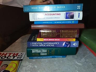 Другие книги и журналы: Продам книги могу здать в аренду с залогом цена покупки 90-240 сом — 15