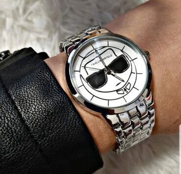 Ručni satovi: Fantastičan Karl Lagerfeld, u srebrnoj boji.   Brojčanik je prečnika 4