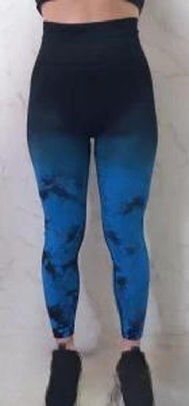 Helanke, biciklistički šortsevi: Ženske helanke sa visokim strukom u crno-plavoj tie-dye boji. Helanke — 19