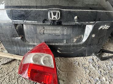 Крышка багажника Honda, Б/у, Оригинал at lalafo.kg Крышка багажника Honda, Б/у, Оригинал