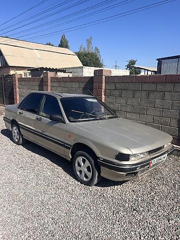 Mitsubishi Galant: 1987 г., 1.8 л, Механика, Бензин, Седан