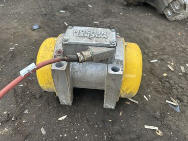 yük arabasi: **Satılır: Wacker Neuson Elektrik Vibratoru** Yüksək keyfiyyətli