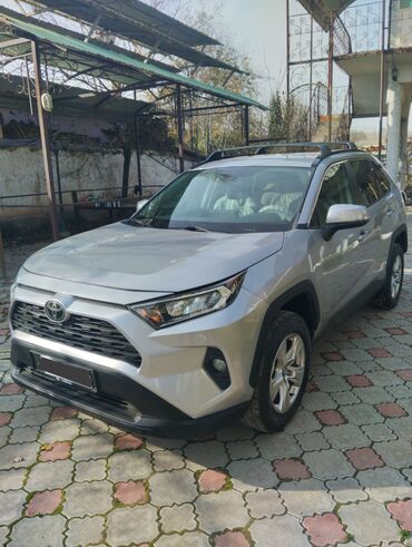 Toyota: Toyota RAV4: 2020 г., 2.5 л, Типтроник, Бензин, Кроссовер