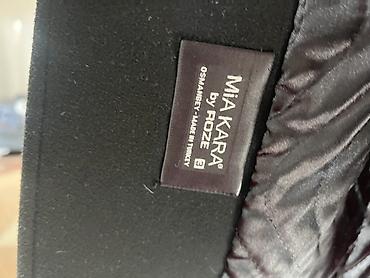 Пальто: Продается пальто отличного качества, не скатывается. Носили недолго — 10