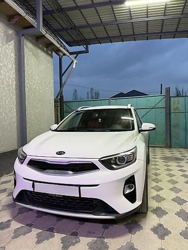 Транспорт: Kia Stonic: 2018 г., 1.6 л, Автомат, Дизель, Кроссовер — 3