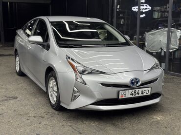 Toyota: Toyota Prius: 2018 г., 1.8 л, Вариатор, Гибрид, Хэтчбэк