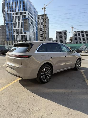 Lixiang: Lixiang L6: 2024 г., 1.5 л, Автомат, Гибрид, Внедорожник — 10