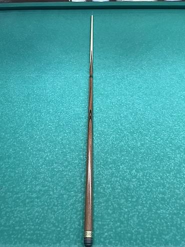 Бильярдные столы: СРОЧНО ПРОДАЕТСЯ КИЙ‼️‼️ Бильярдный кий двух составной ‼️ Кий — 9