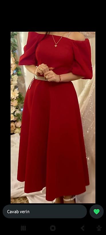 puff: Qırmızı rəngli qadın paltarı - Model: off-shoulder (çiyinləri açıq) — 1