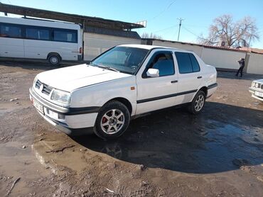 фолстваген венто: Volkswagen Vento: 1994 г., 1.8 л, Механика, Бензин, Седан