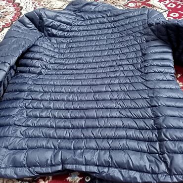 детская фирменная куртка: Вещи для девочки от 5-13 л.почти все новоекачественное,фирменное