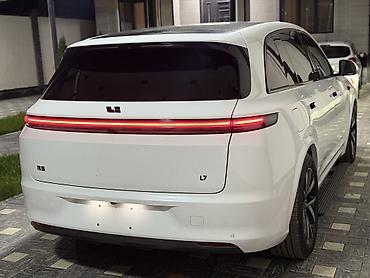 крыло каролла: Lixiang L7: 2024 г., 1.5 л, Автомат, Гибрид, Кроссовер — 4
