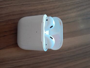 orjinal redmi airdots: Orjinal dır .Yeni deyil amma çox ideal vəziyyətdədir. Hec bir problemi