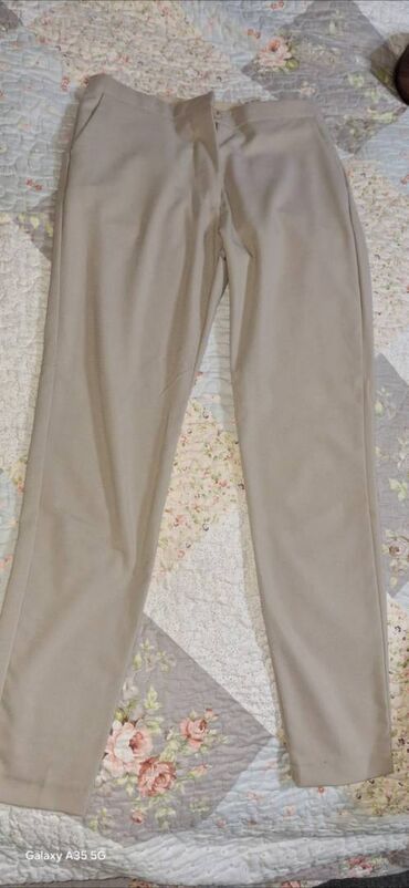 Digər qadın geyimləri: 10 azn — 6