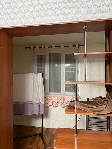store: 1 комната, 32 м², 5 мкр 104 серия, 3 этаж, Евроремонт — 4