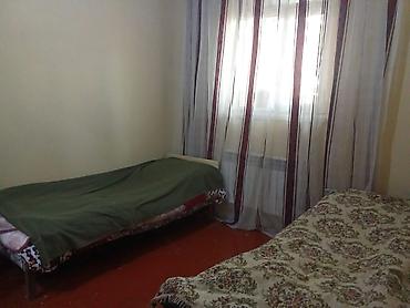 снять жилье в баку: Kirayə verilir – mənzildə otaq Təsvir: - İşıqlı yataq otağı: iki tək — 4