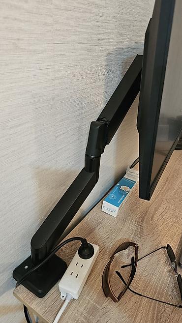 l mount: Монитор BenQ 24" с комплектом креплений - Диагональ 24", тонкие — 1