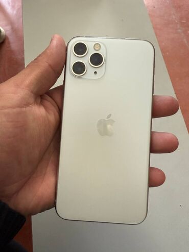 Apple iPhone: IPhone 11 Pro, Б/у, 256 ГБ, Белый, Зарядное устройство, 72 %