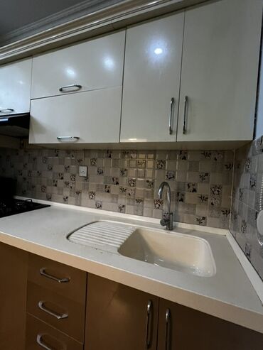 Sifarişlə mətbəx mebeli: Tecili! Metbex mebeli satilir! Ölçüler: uzunluq - 2,60 m, en - 60 sm -da lalafo.az — 5 Sifarişlə mətbəx mebeli: Tecili! Metbex mebeli satilir! Ölçüler: uzunluq - 2,60 m, en - 60 sm — 5