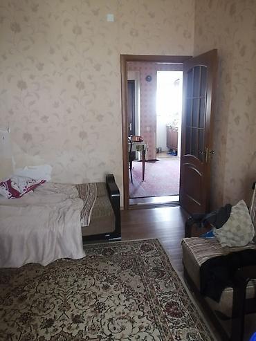 Otaqların satışı: Ev satılır Təsvir:4/4 balkonlar baglidi cəmi bir qonşu var - Yataq — 22